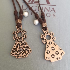 Collar Virgen Pilar rosas-estrellas
