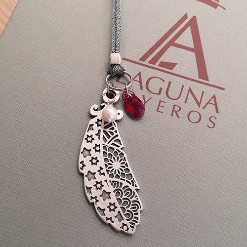 Colgante Pluma Cordon Metalizado en Plata