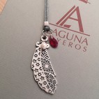 Colgante Pluma Cordon Metalizado en Plata