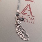 Colgante Pluma Cordon Metalizado en Plata